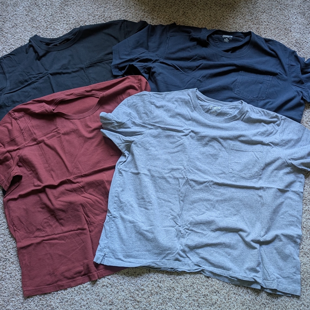 Duluth Trading Co Black and Blue Short Sleeve Tees